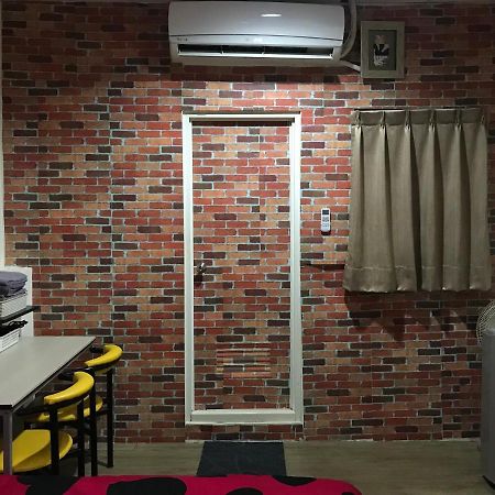 Mickey House-Fuxing Apartment Taichung Exterior photo